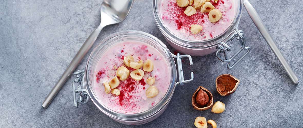 Raspberry overnight oats